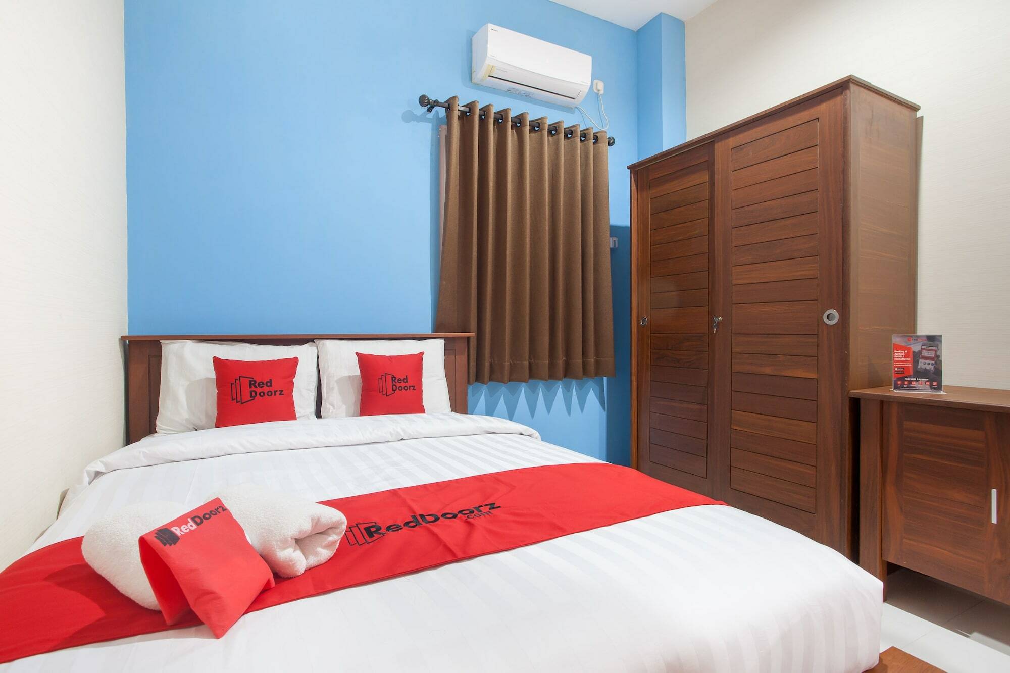 Reddoorz Near Universitas Wijaya Kusuma Surabaya Esterno foto